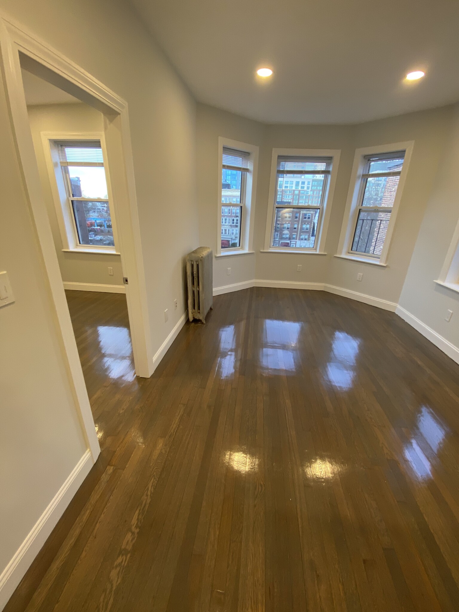 111 Queensberry St, Fenway