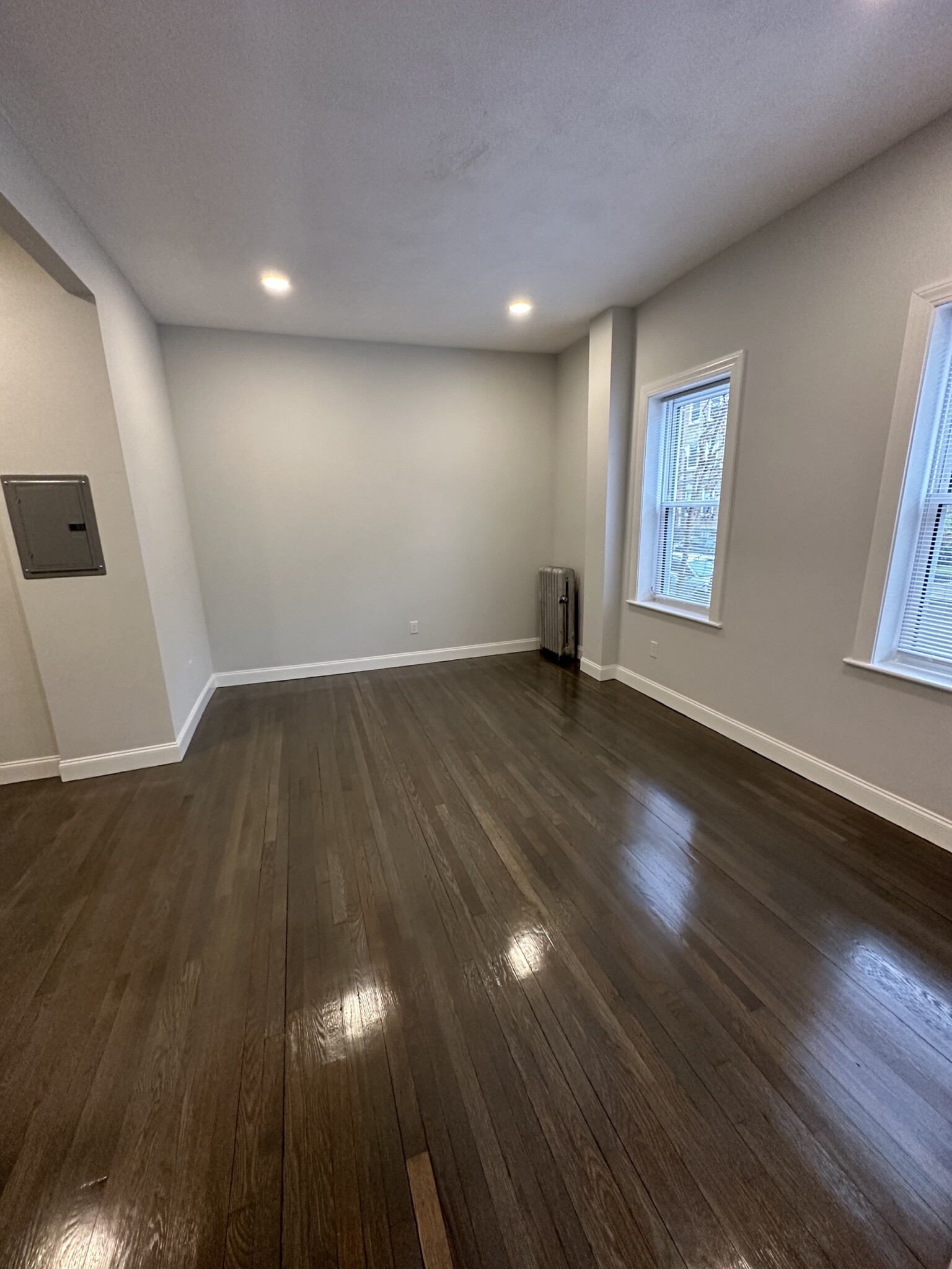 106 Queensberry St, Fenway