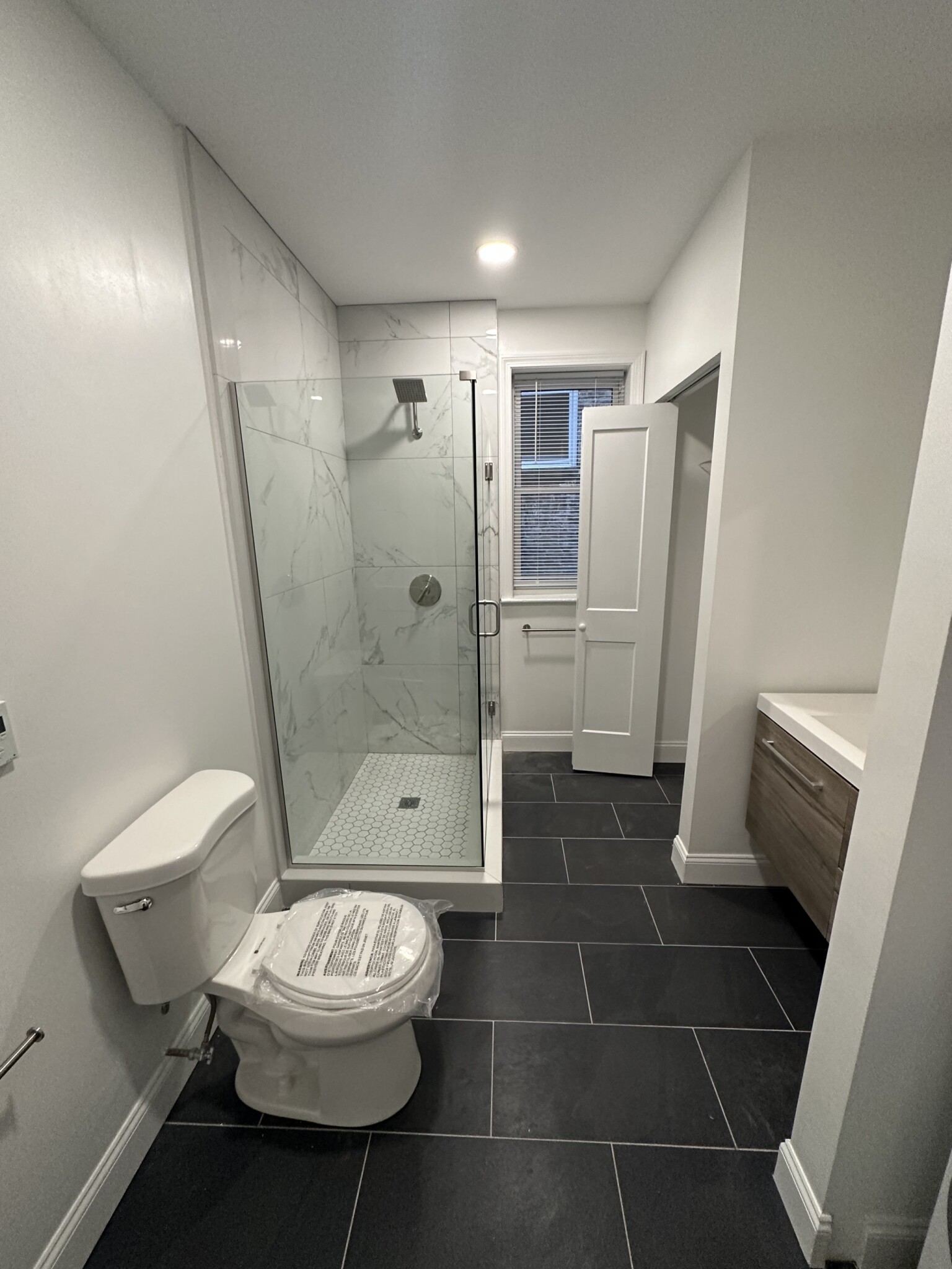 106 Queensberry St, Fenway