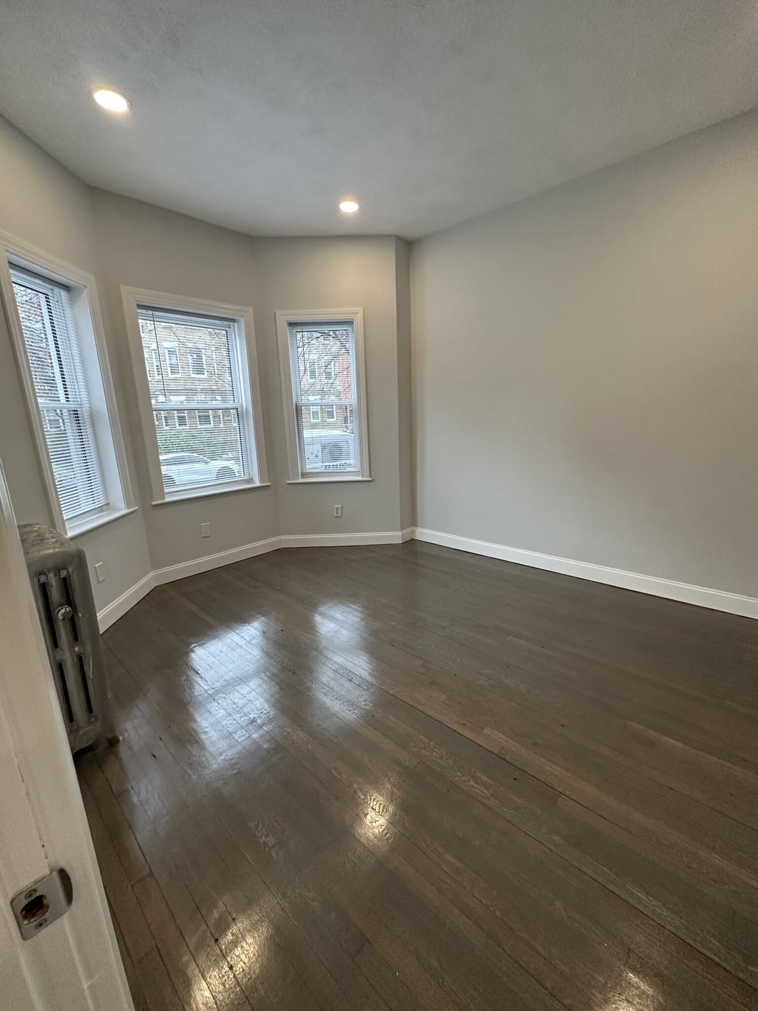 106 Queensberry St, Fenway