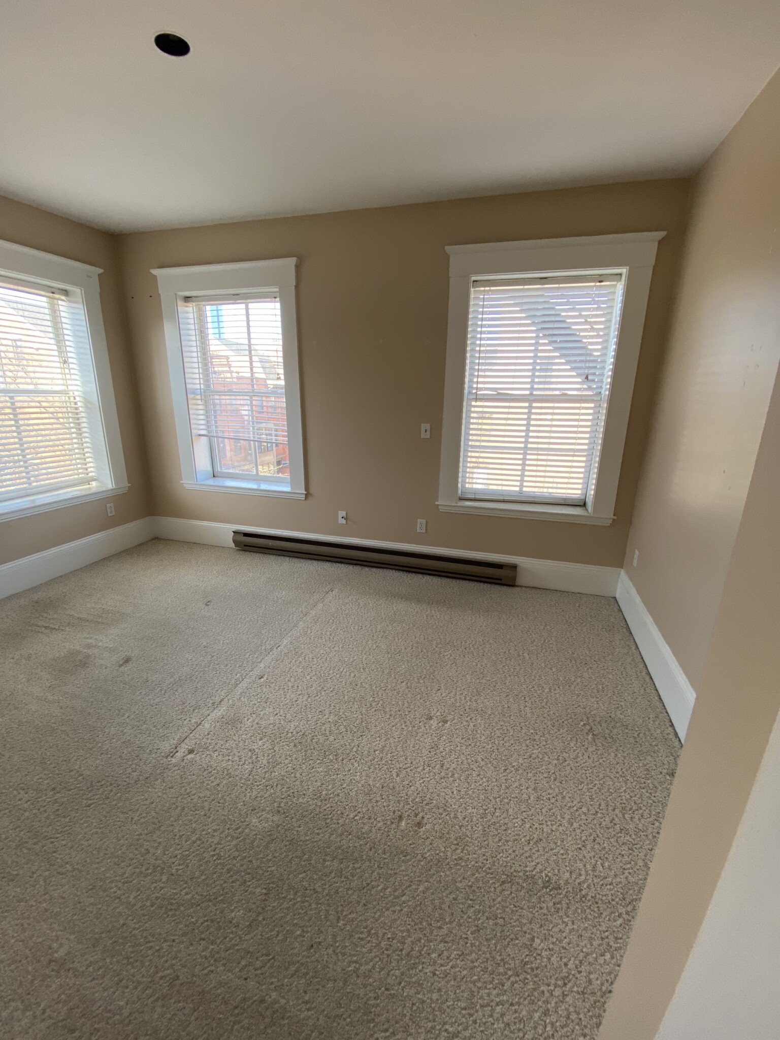 600 Massachusetts Ave, South End