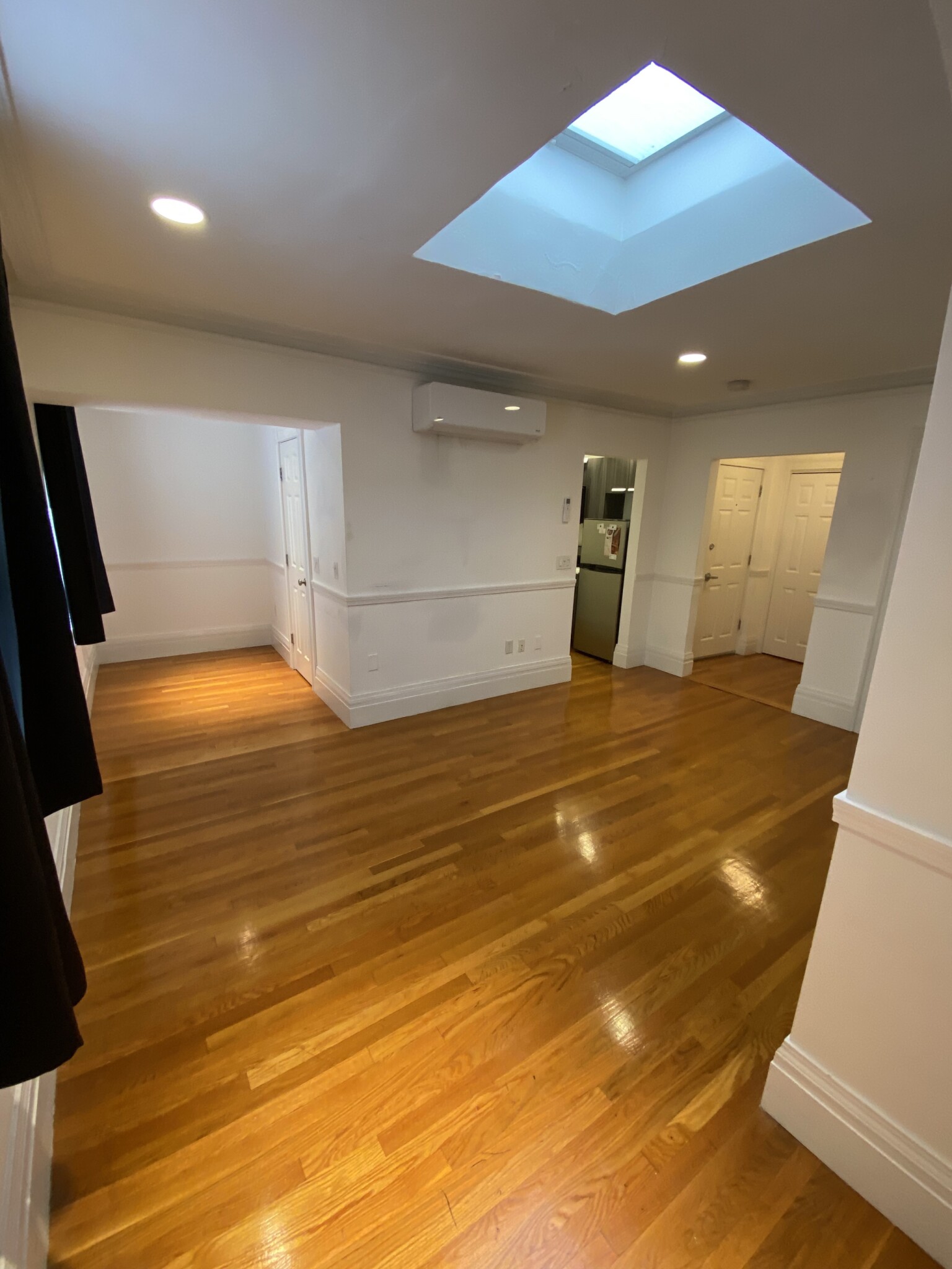 254 Newbury St, Back Bay