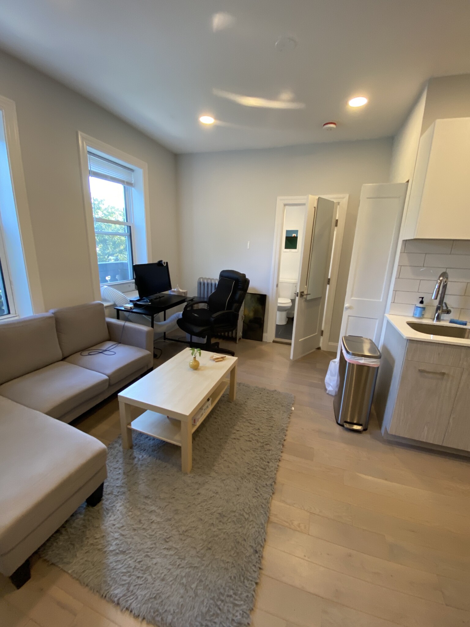 19 Queensberry St, Fenway