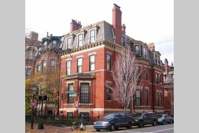 274 Clarendon St, Back Bay