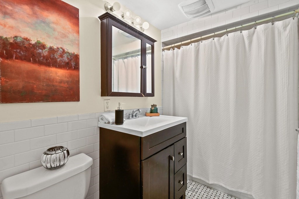 186 Commonwealth Ave, Back Bay