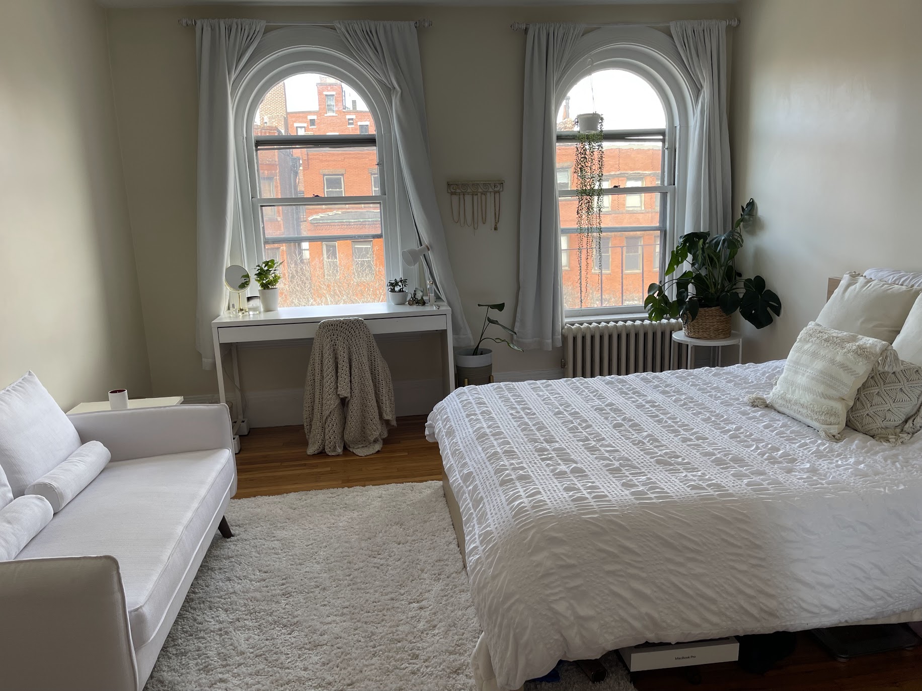 306 Newbury St, Back Bay