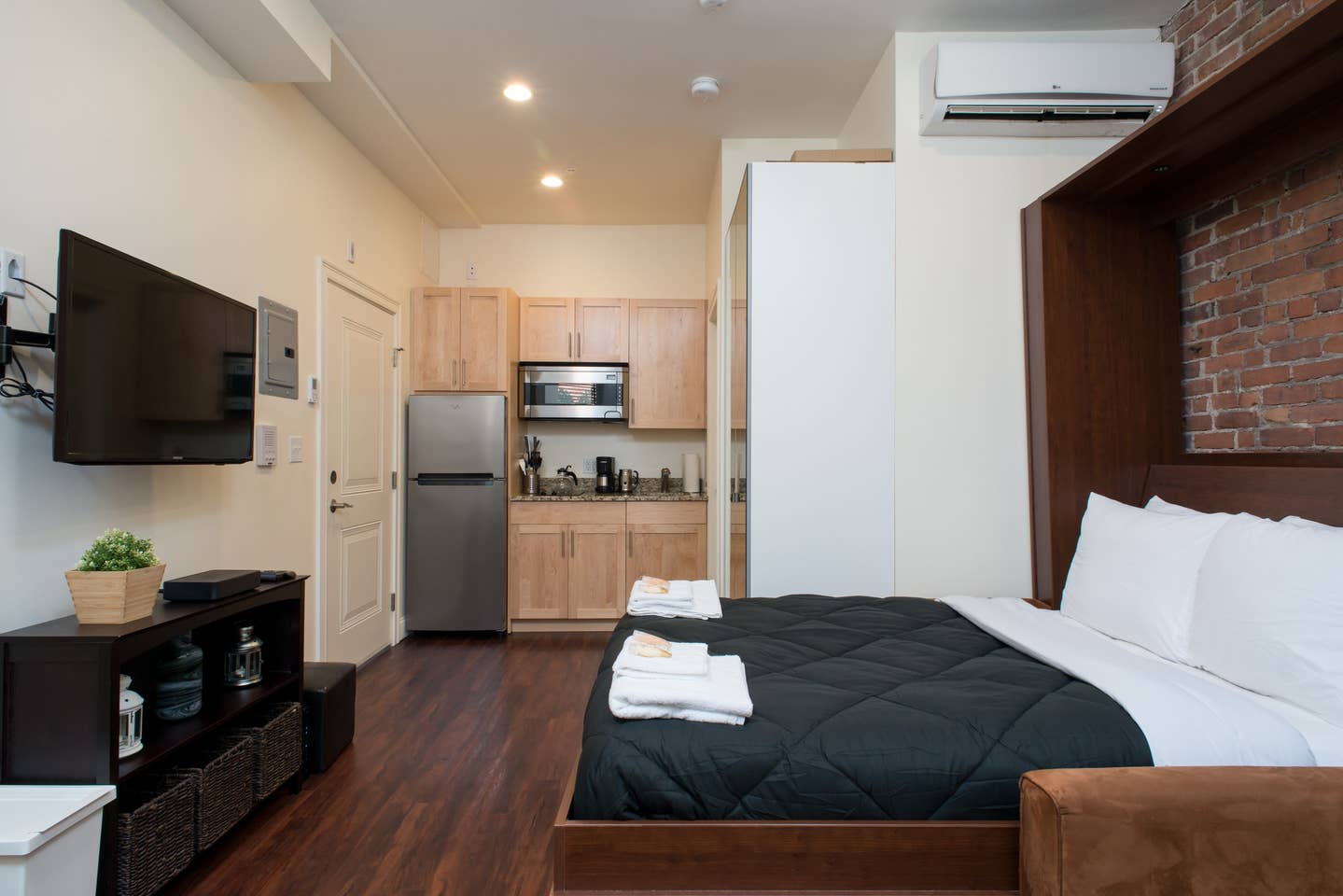 19 Cumberland St, Back Bay