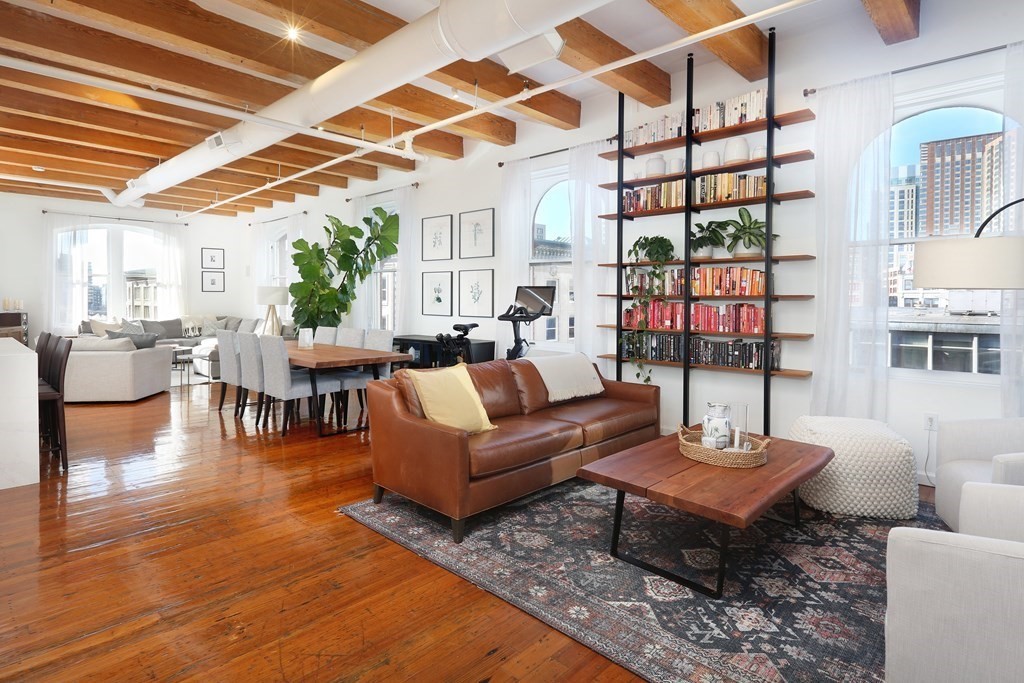 150 Lincoln St, Chinatown