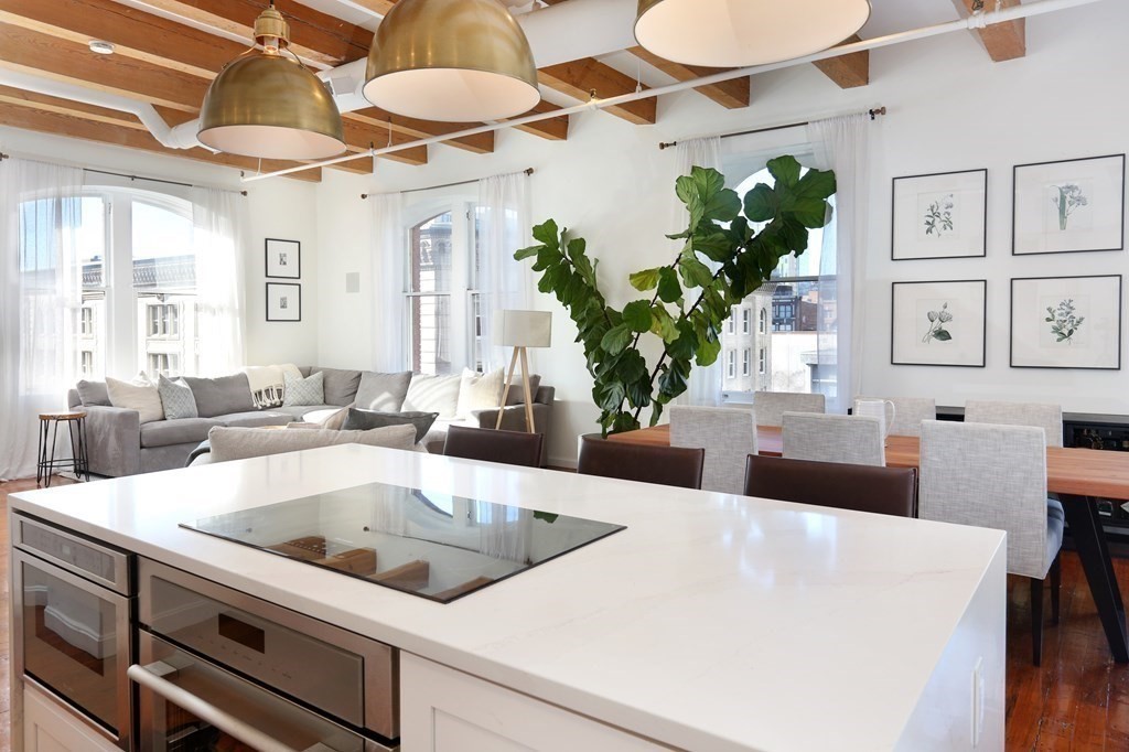 150 Lincoln St, Chinatown