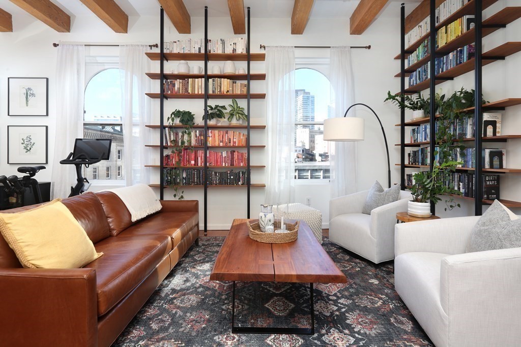 150 Lincoln St, Chinatown