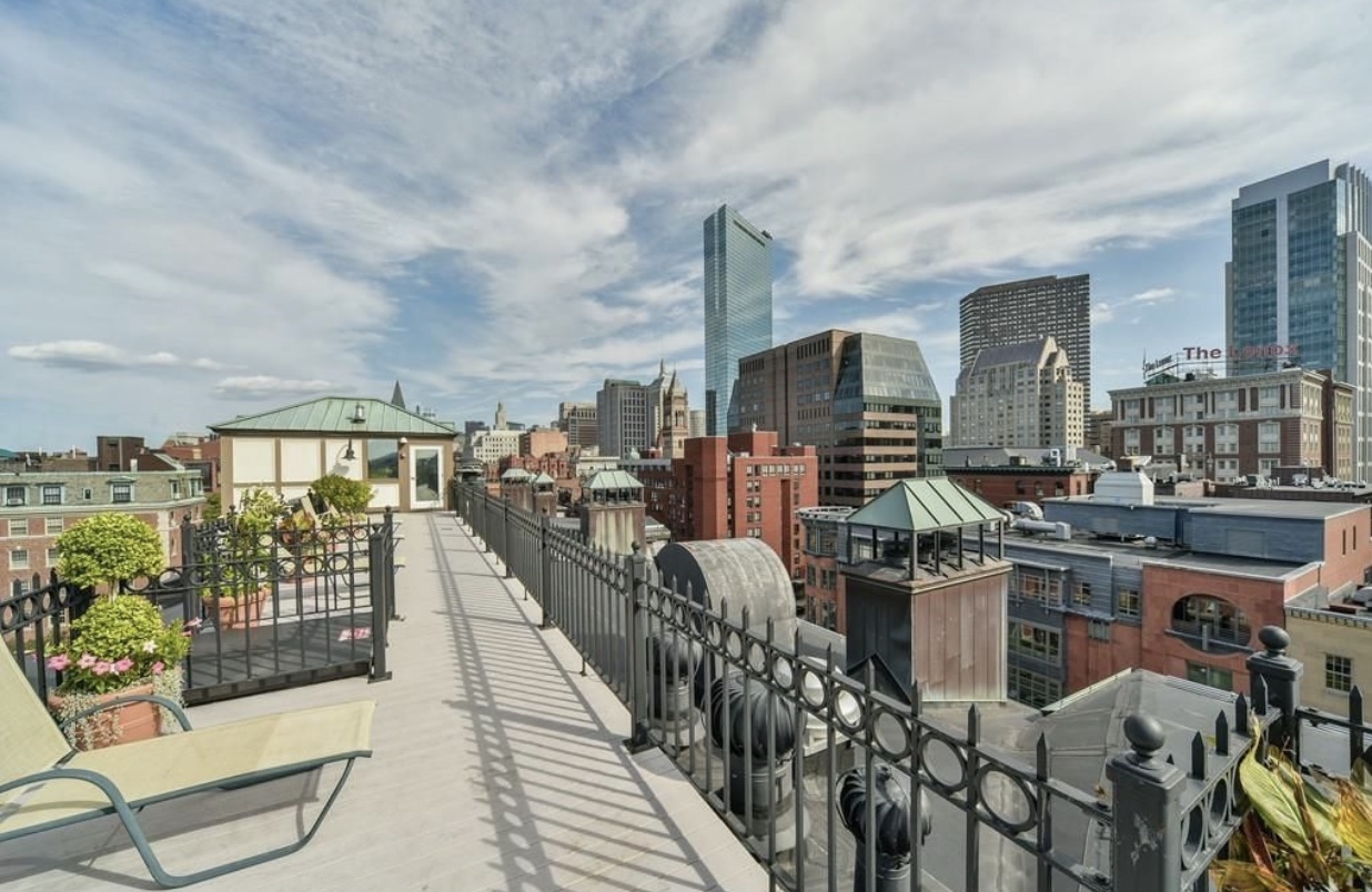 201 Newbury St, Back Bay