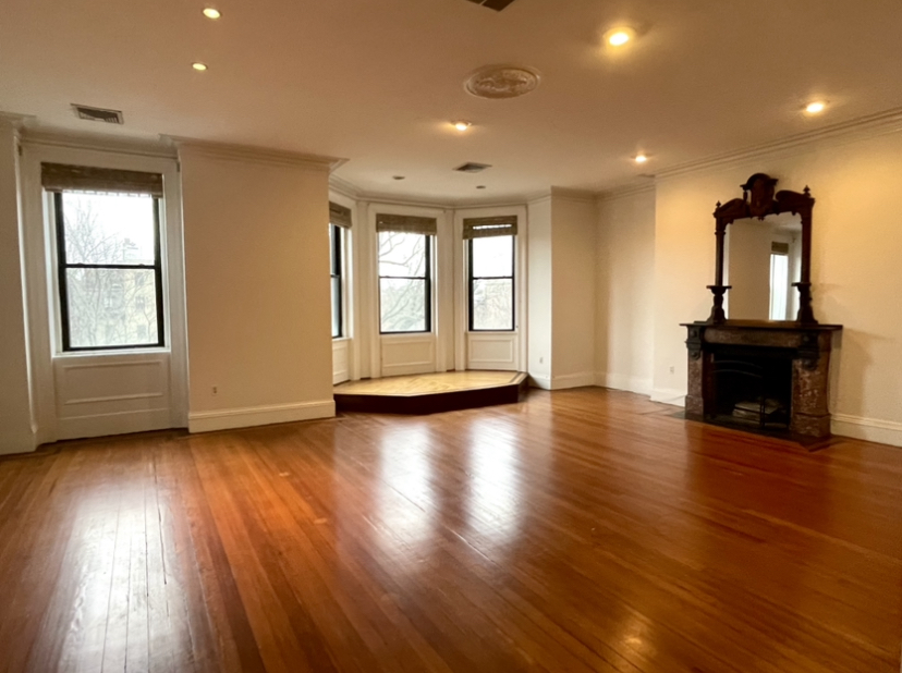 116 Commonwealth Ave, South End