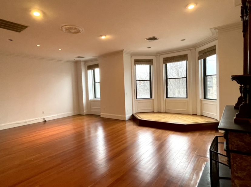 116 Commonwealth Ave, South End