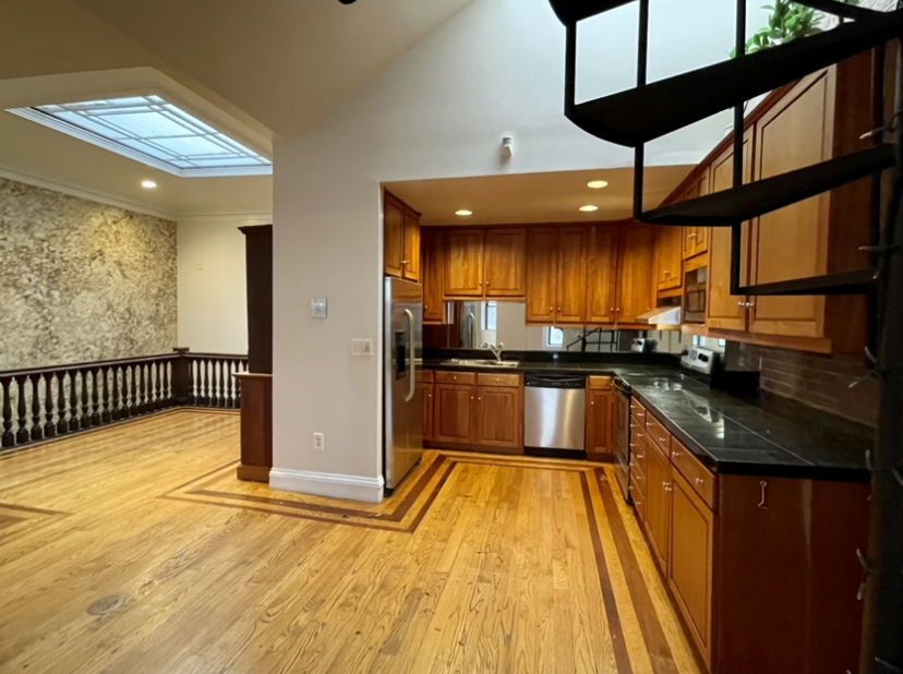 116 Commonwealth Ave, South End