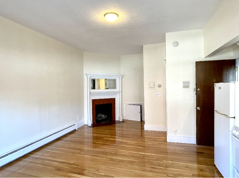 308 Newbury St, Back Bay