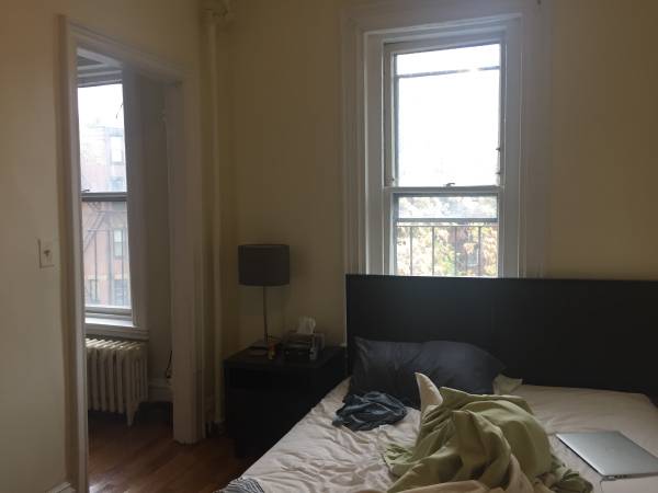 217 Newbury St, Back Bay