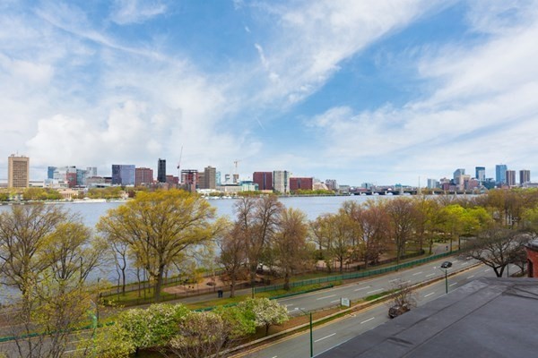 458 Beacon St, Back Bay