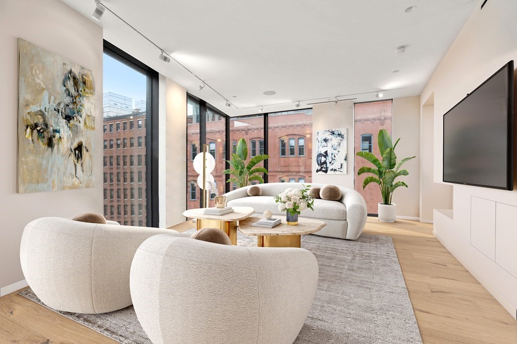 10 Farnsworth St, Seaport District