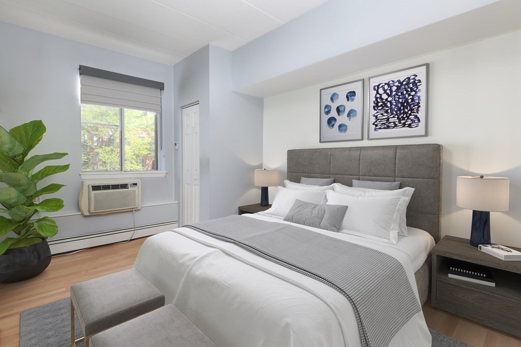 143 Brookline St, Back Bay