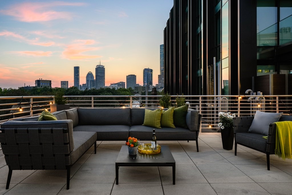 140 Shawmut Ave, South End