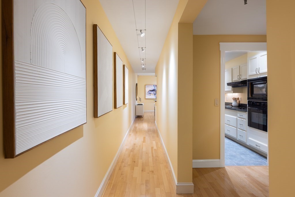 416 Commonwealth Ave, Back Bay