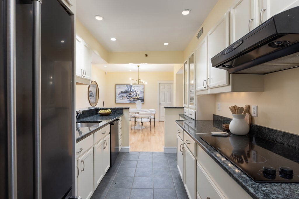 416 Commonwealth Ave, Back Bay