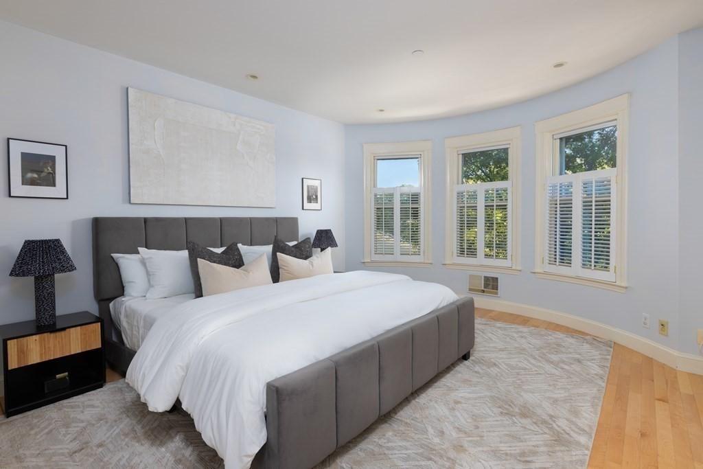 416 Commonwealth Ave, Back Bay