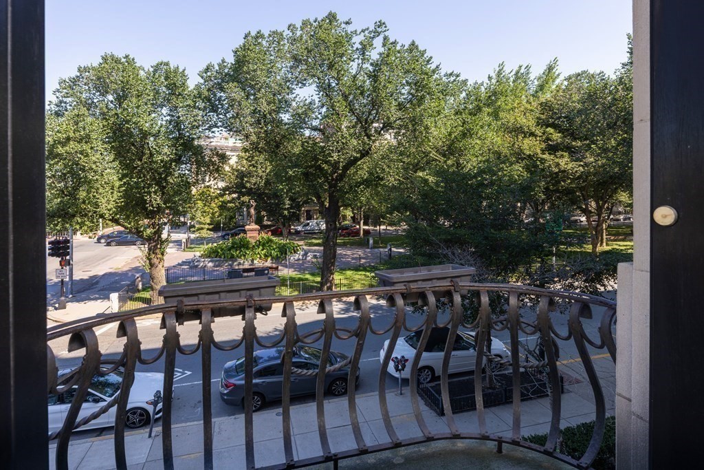 416 Commonwealth Ave, Back Bay