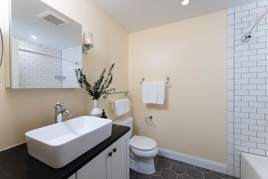 416 Commonwealth Ave, Back Bay