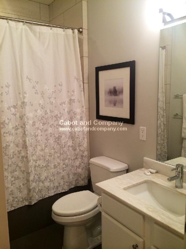 72 Hamilton St, Cambridgeport