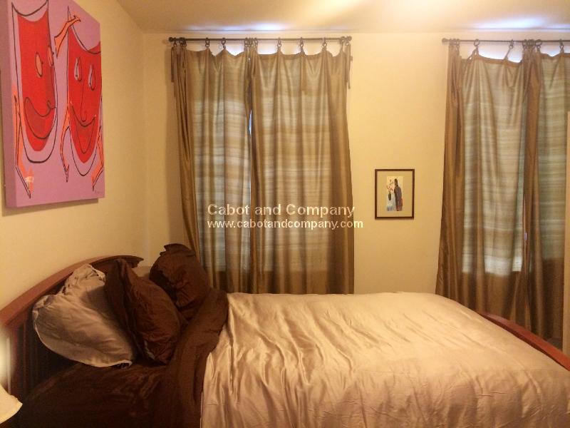 72 Hamilton St, Cambridgeport