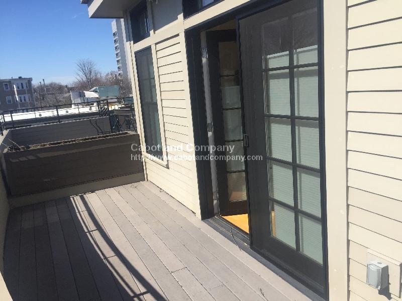 72 Hamilton St, Cambridgeport