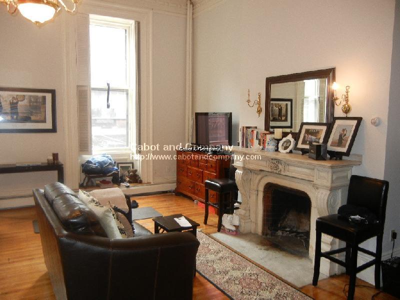 115 Beacon St, Back Bay