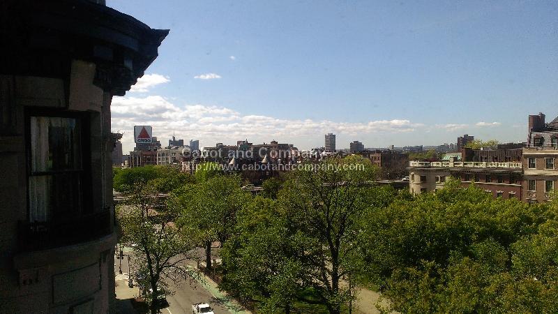 390 Commonwealth Ave, Back Bay