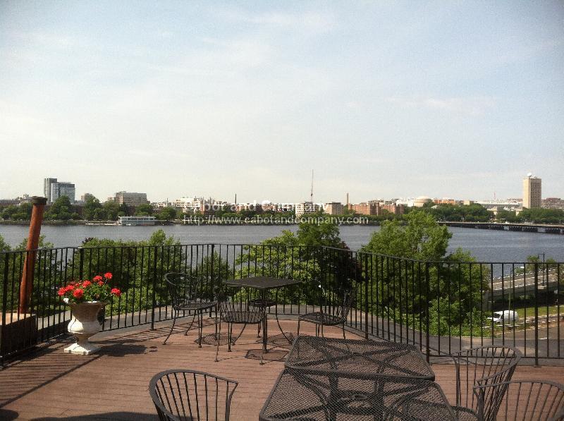 33 Bay State Rd, Back Bay