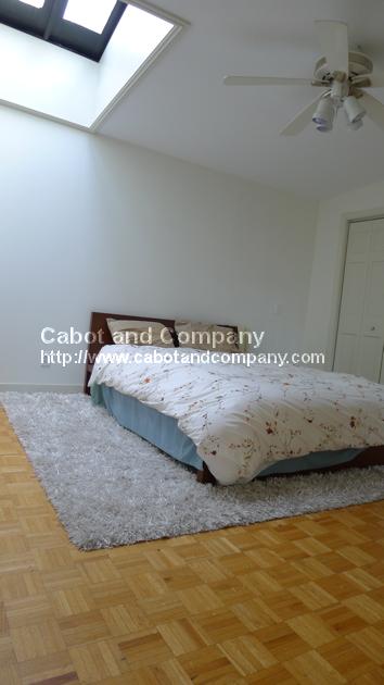 247 Newbury St, Back Bay