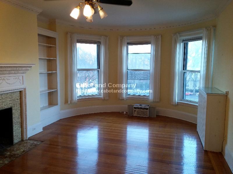 186 Commonwealth Ave, Back Bay