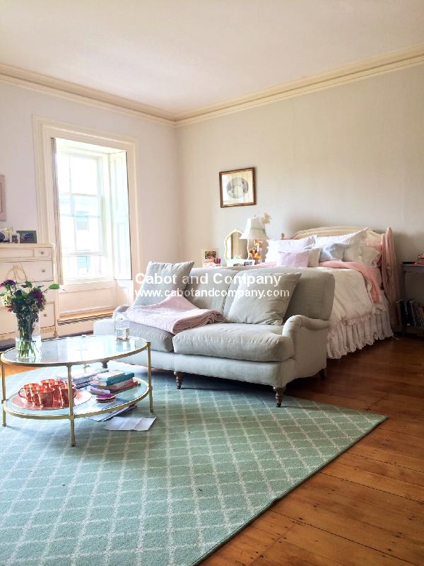 141 Beacon St, Back Bay