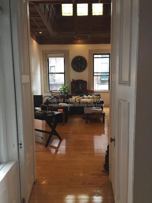 131 Newbury St, Back Bay