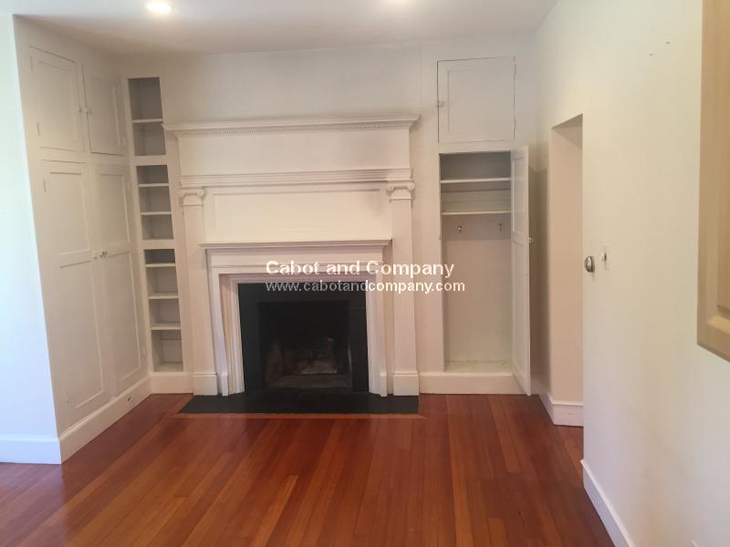 17 Exeter St, Back Bay