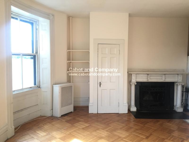 81 Mount Vernon St, Beacon Hill