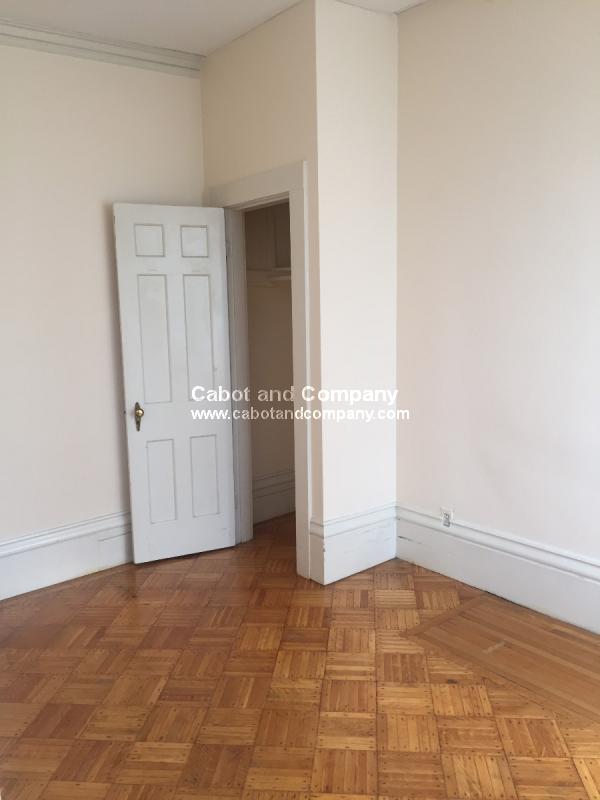 81 Mount Vernon St, Beacon Hill