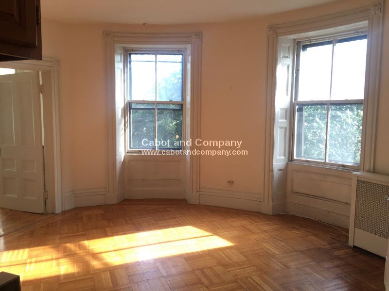 81 Mount Vernon St, Beacon Hill