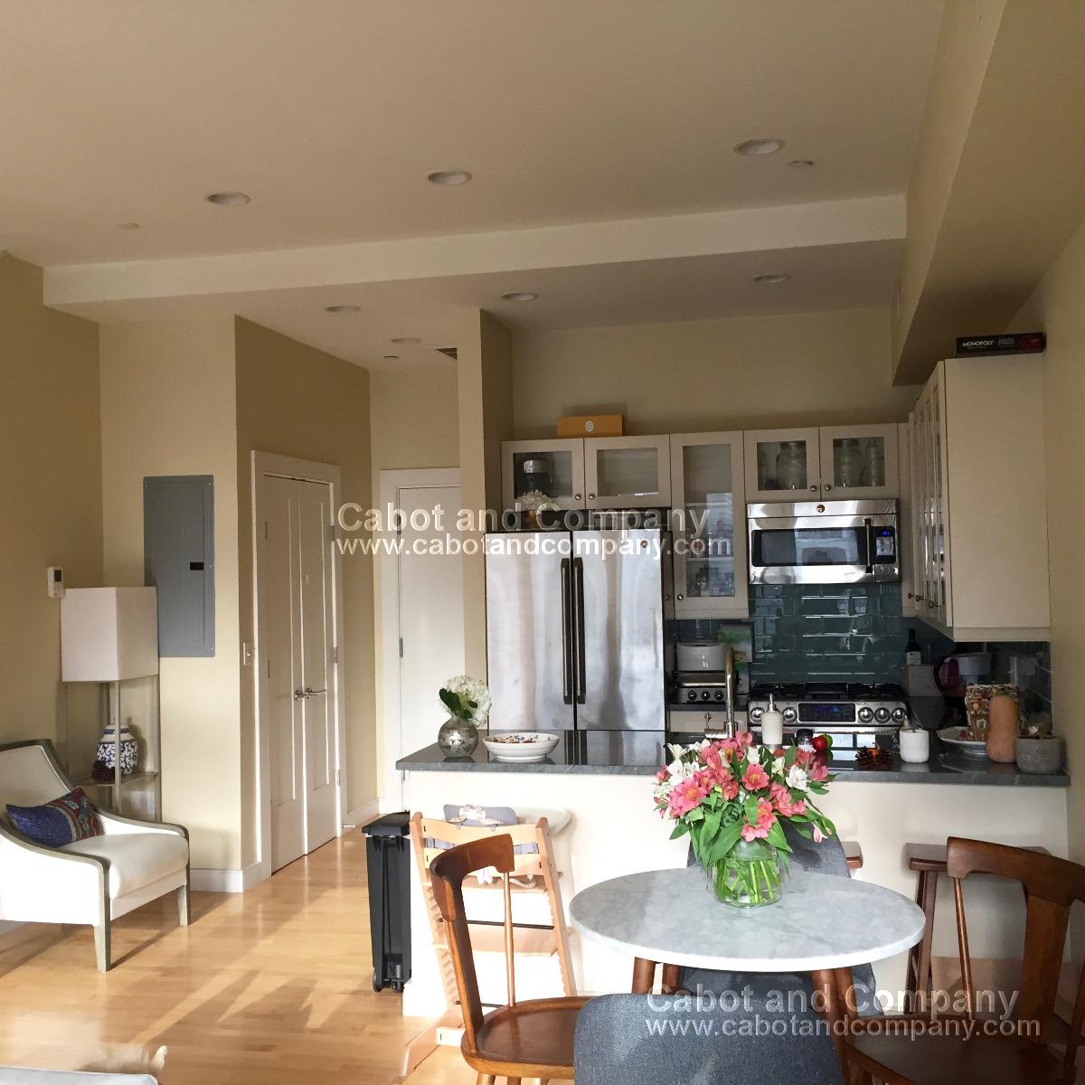 72 Hamilton St, Cambridgeport