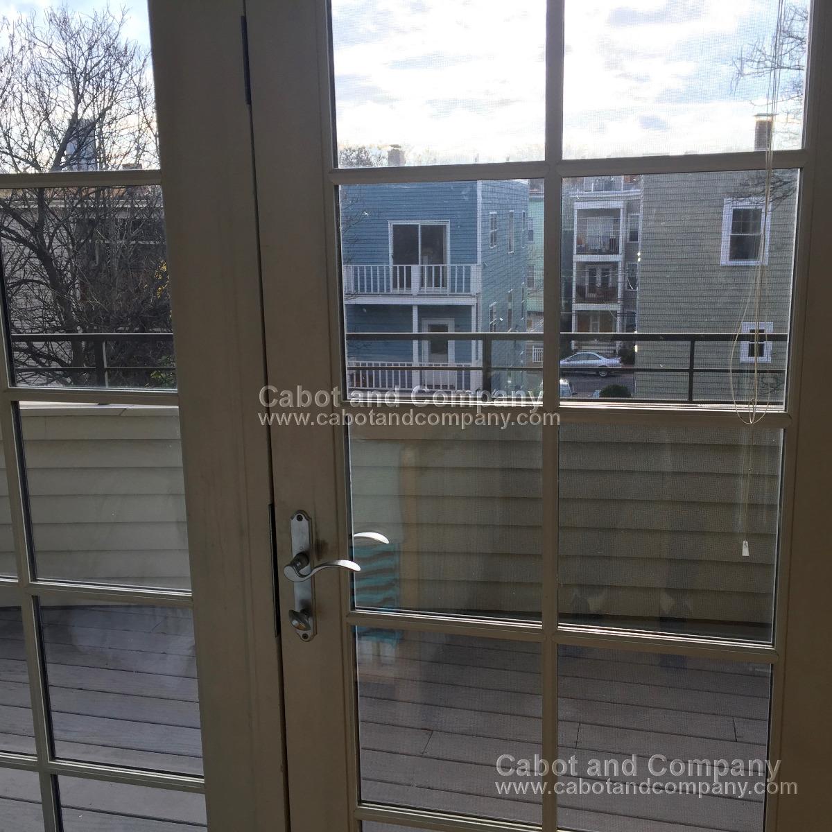 72 Hamilton St, Cambridgeport