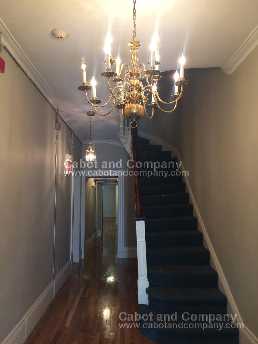 81 Mount Vernon St, Beacon Hill