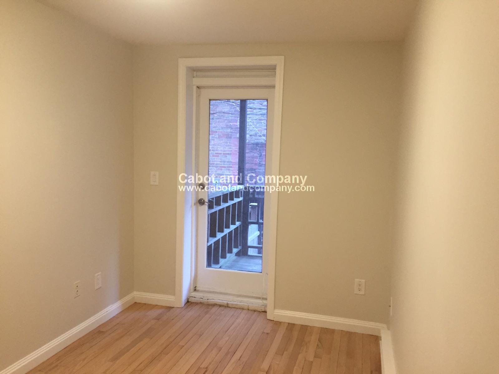 33 Hanson St, South End