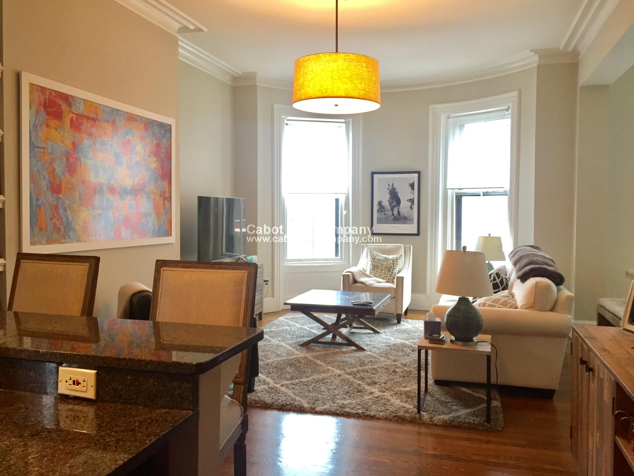 45 Concord Sq, South End