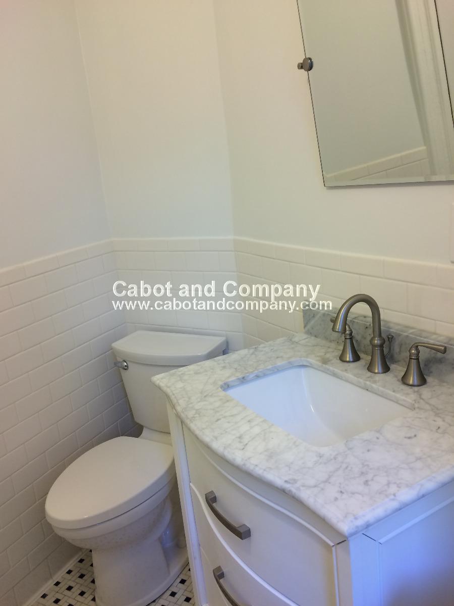 81 Mount Vernon St, Beacon Hill