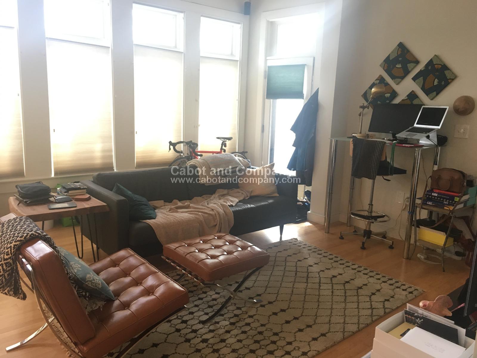 72 Hamilton St, Cambridgeport